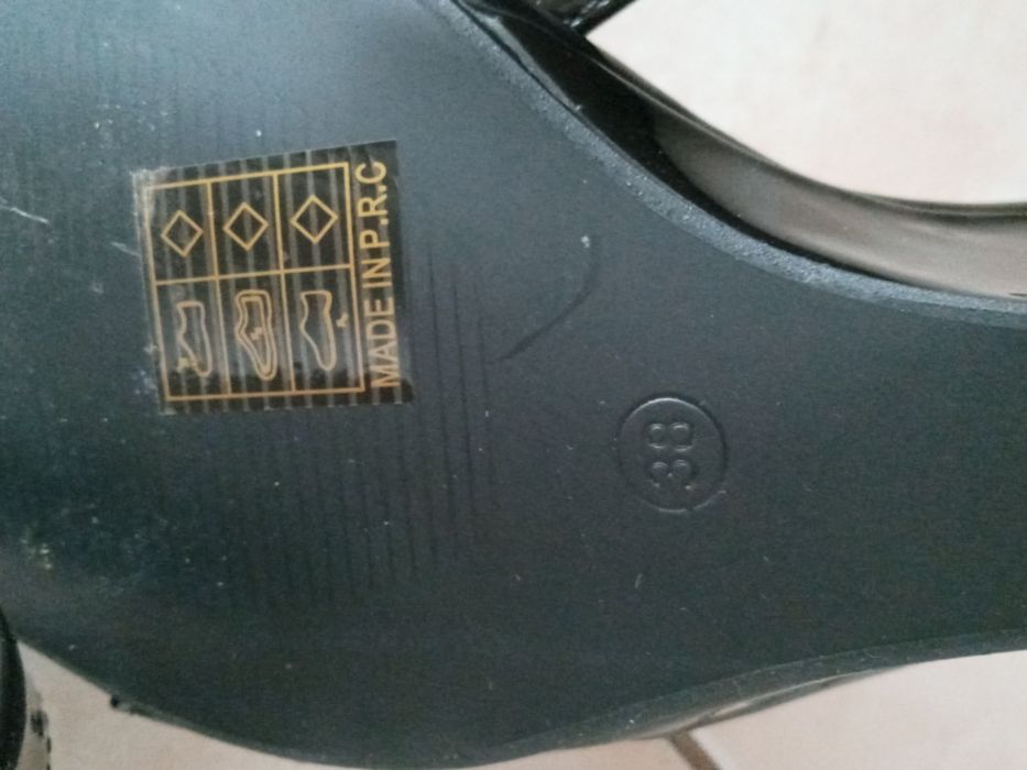 Buty na koturnie - nowe roz.38 Mulanka