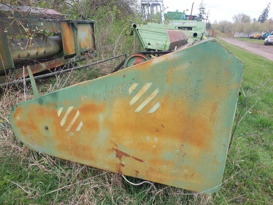 Підбирач зерновий до Палессе-812 (ЗСК-4) — На запчастини / Метал
