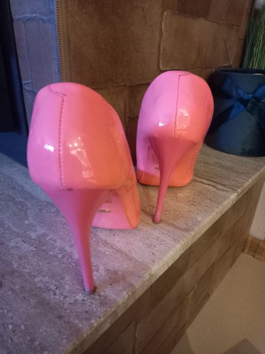 Buty szpilki różowe neonowe roz. 38