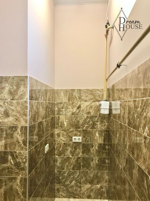 Продаж комерційного приміщення у новобудові