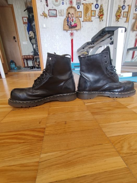 Продаю оригинальные Английские ботинки Dr Martens made in England.
