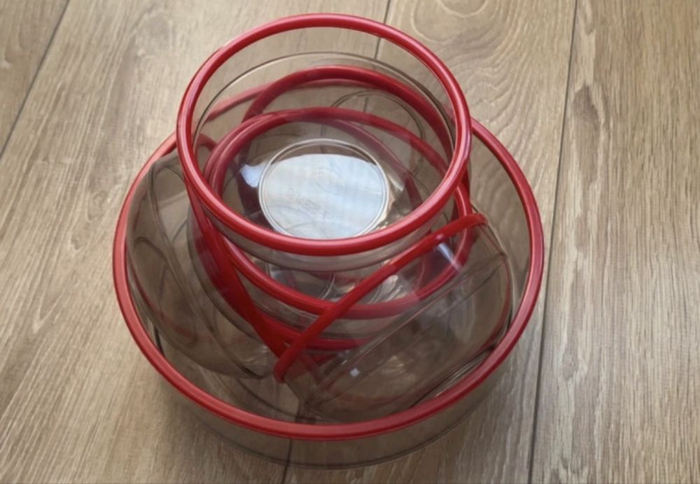 Zestaw misek: 1 duża miska i 6 małych miseczek, gruby plastik