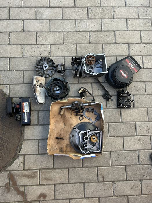 Продам запчастини на газонокосарку Briggs & stratton