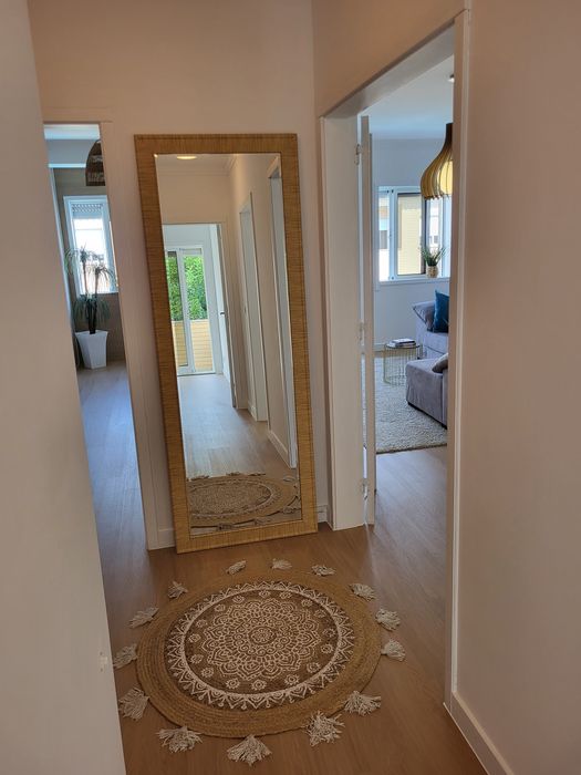 Apartamento t2 com piscina e garagem fechada em condomínio fechado em Esposende, totalmente remodelado.  Não pretendo ser contactado por imobiliárias.