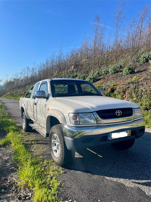 Toyota hilux 2.5 4x4