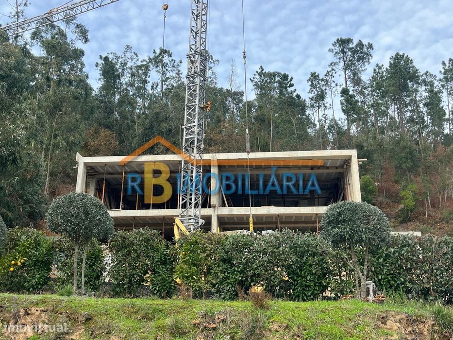 Moradia T3 nova em Amilo, Santa Eulália