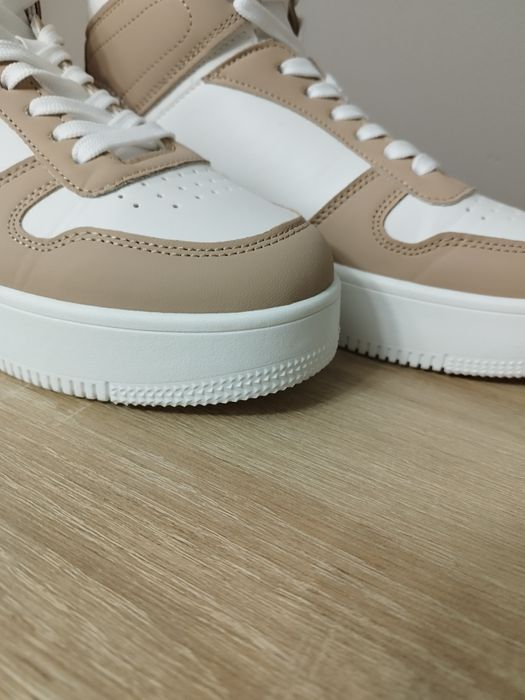 Nowe buty sportowe