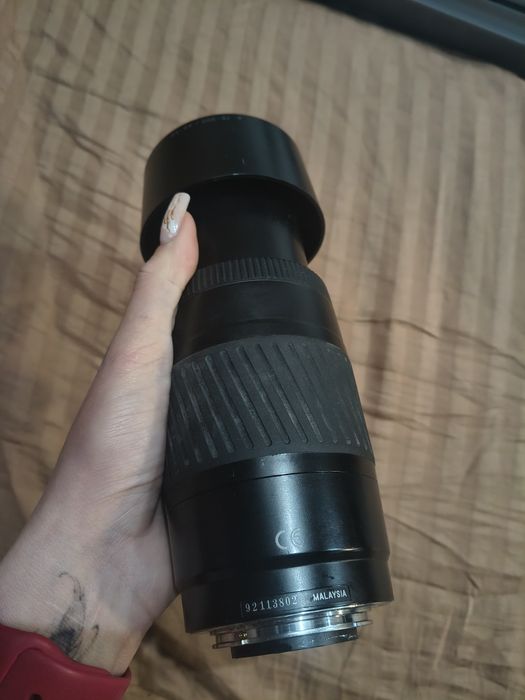 Обʼєктив Minolta AF 75-300