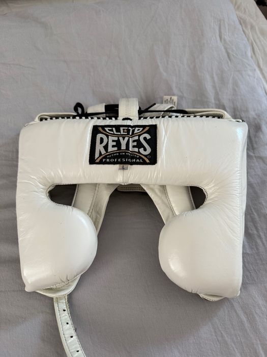 Kask bokserski cleto reyes