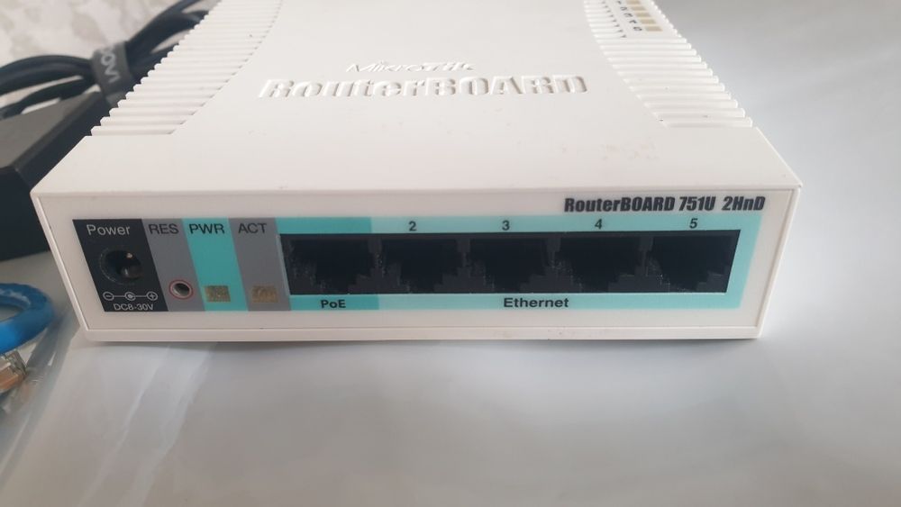 Роутер MikroTik RB751U-2HnD: 780 грн. - Роутери (маршрутизатори) Харків ...