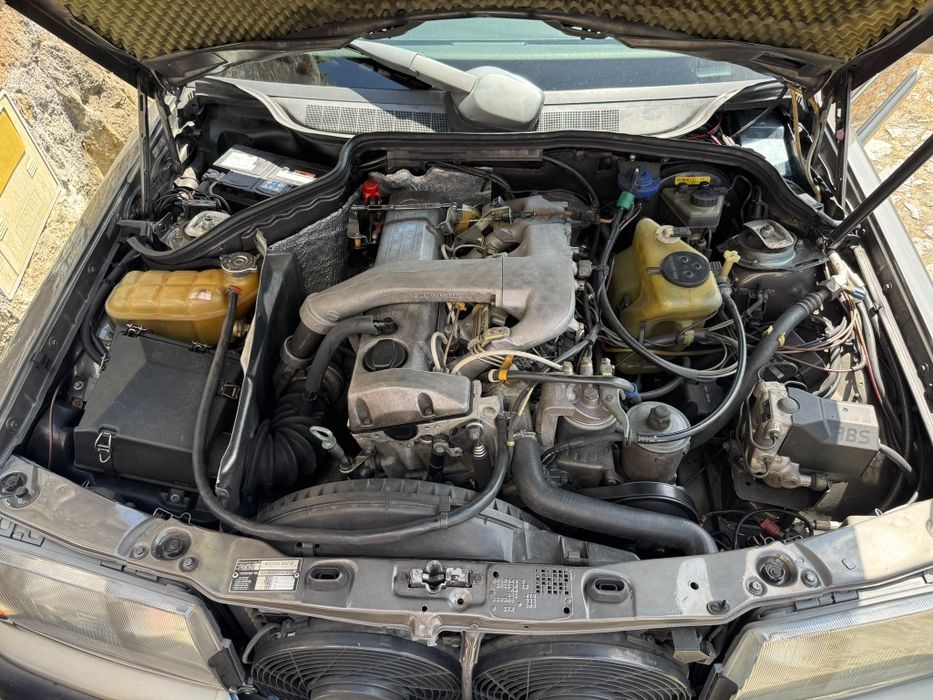 Mercedes-benz 250D TURBO