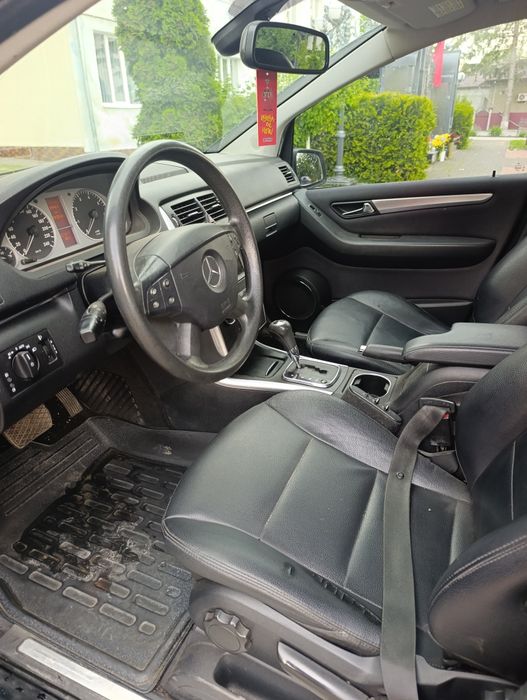 Мерседес бенц В клас автомат