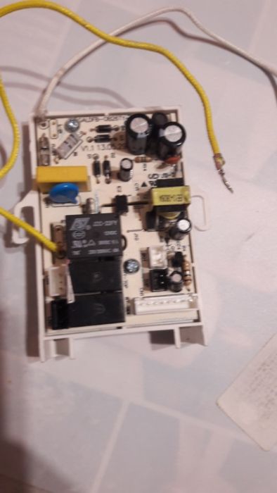 Плата питания мультиварки Vitek модельVt-4213На плате:GALDFB-OB26TY-P