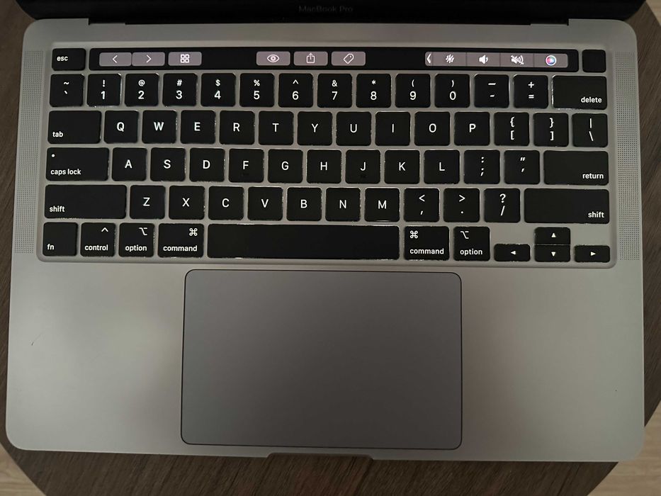 MacBook Pro 13” 2020 i5 / 16 GB RAM / 512 GB SSD / 4x Thunderbolt