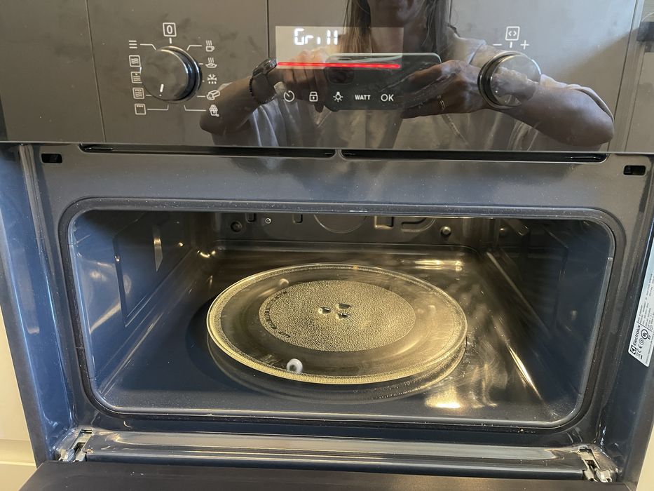 Mikrofalówka z grillem Electrolux EVM6E46Z | Stan Idealny!