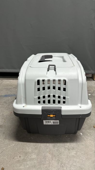 Transportadora IATA para cães e gatos – 48 × 31,5 × 31 cm