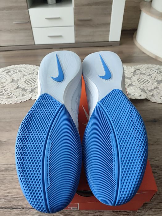 Sprzedam nowe buty halowe Nike lunargato 2 rozmiar 43