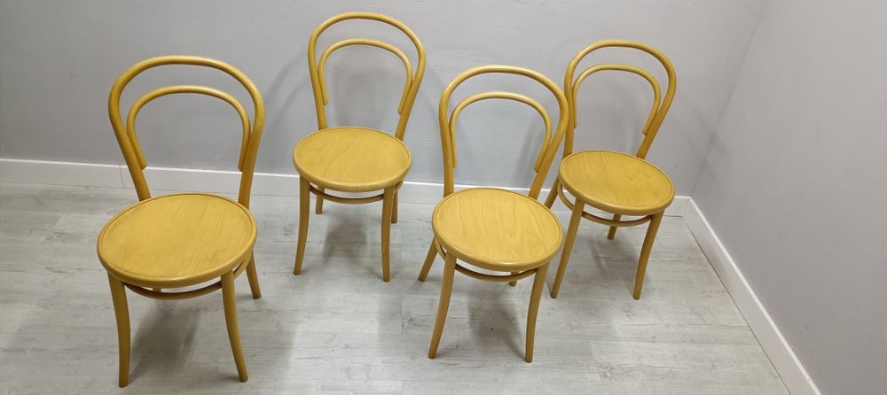 Krzesła drewniane a 14 jak Thonet Fameg Radomsko  bardzo ładne