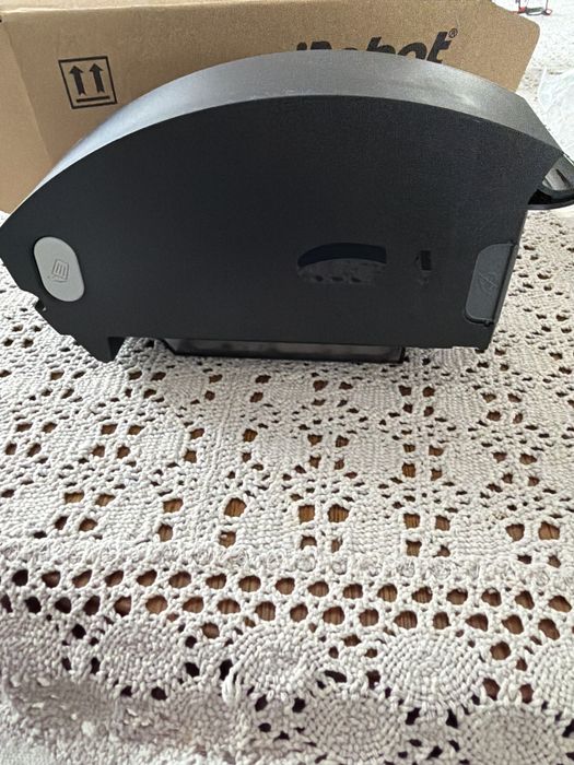 Pijemnik na brud z gniazdem clean base irobot i7/i7+