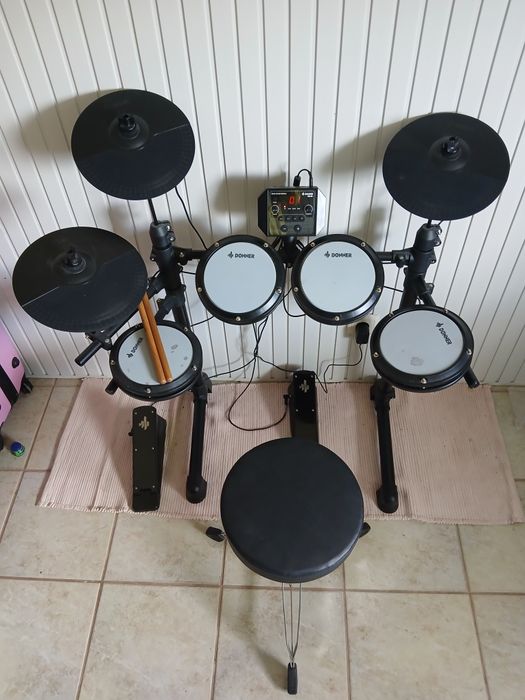 Donner DED-80 Bateria Eletrônica Musical de 7 Peças.