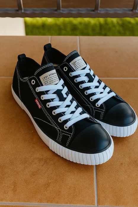 Męskie trampki Levi's rozmiar 44