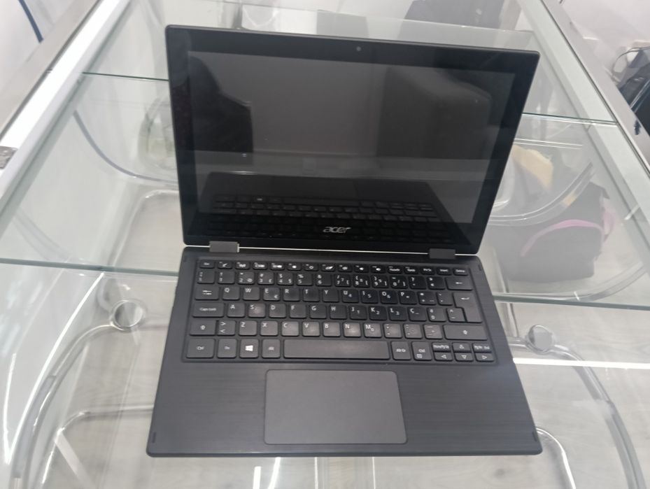 Computador Acer tátil