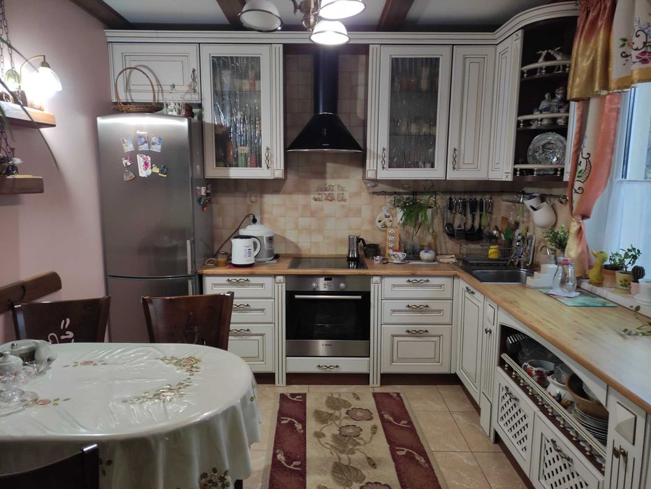 Терміново! Будинок у м. Луцьку, 118,0 кв.м, ремонт, меблі, техніка!