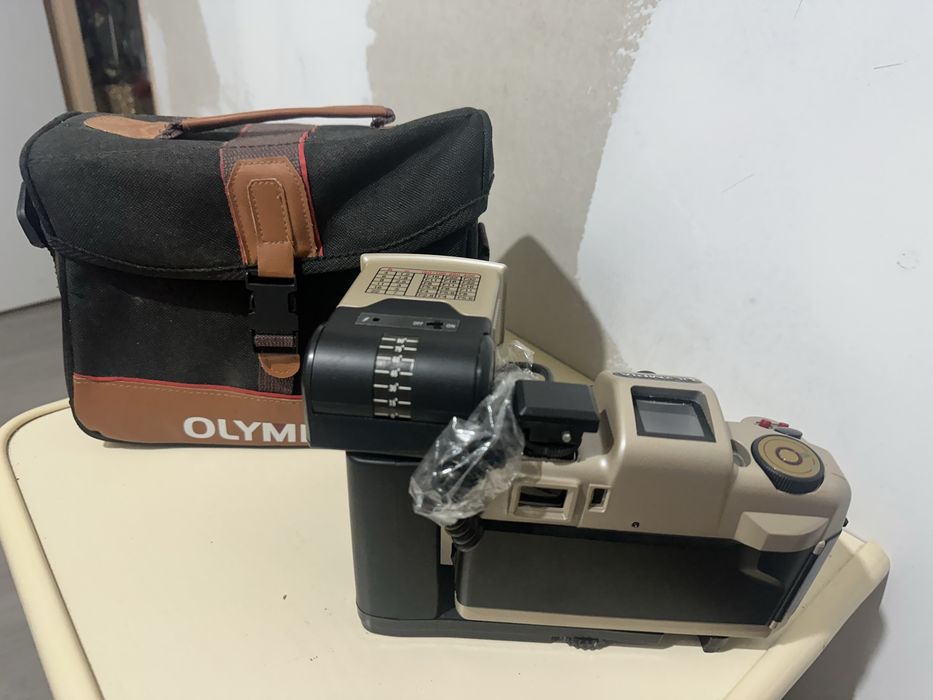 Câmera Fotográfica Analógica Olympia 35mm Vintage + Flash