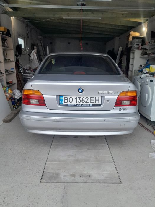 BMW E39 525 d 2001 року