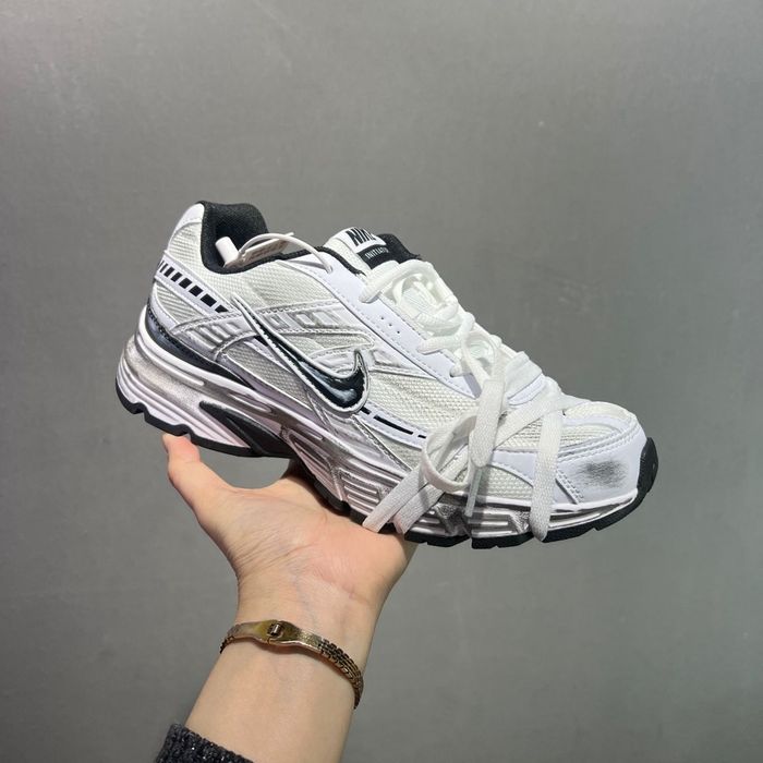 Nike Initiator Light Grey Custom: 2 000 грн. - Кроссовки для