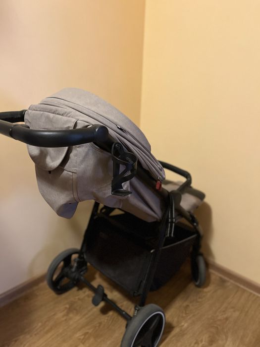 Продам дитячу коляску Carrello Bravo