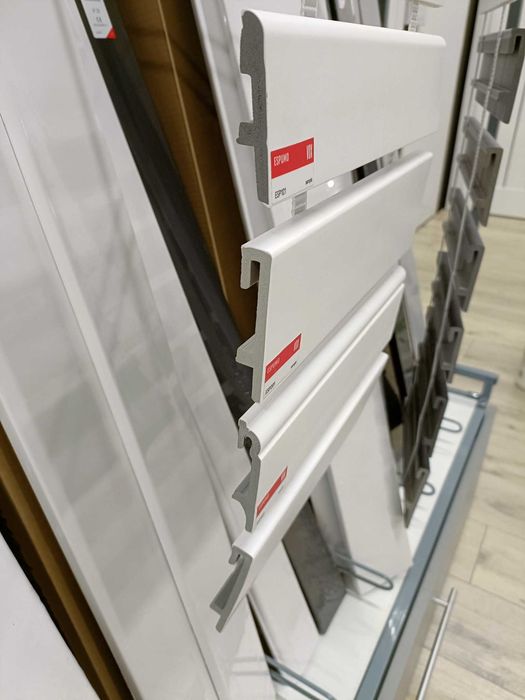 Listwa podłogowa Espumo 201 biała VOX