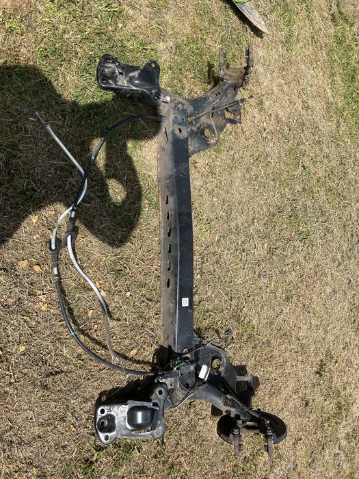 Балка Октавія А7 Гольф 7