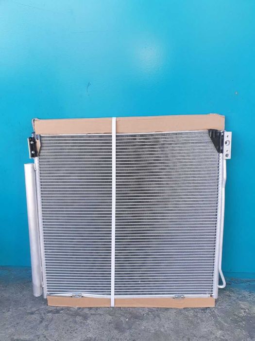 Радиатор кондиционера конденсер  Maxus T60  C00048272