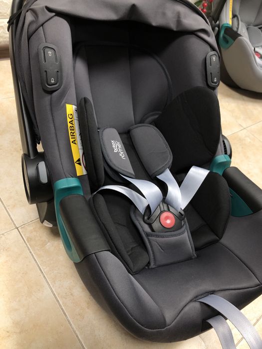 Автокрісло Britax Römer BABY-SAFE iSENSE Група 0+ (0-13 кг) брітакс