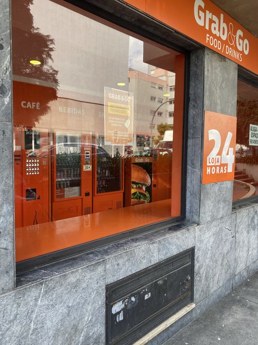 Lojas 24h - Grab&Go ( duas lojas - Amial/Vilar do Paraiso )