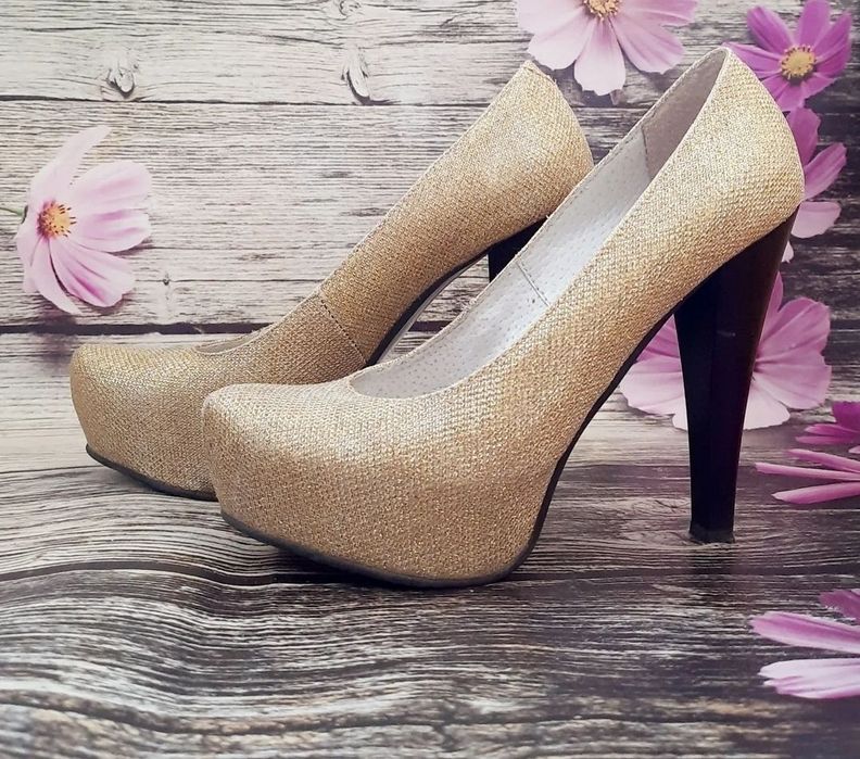 Вечірній образ (сукня +туфлі)