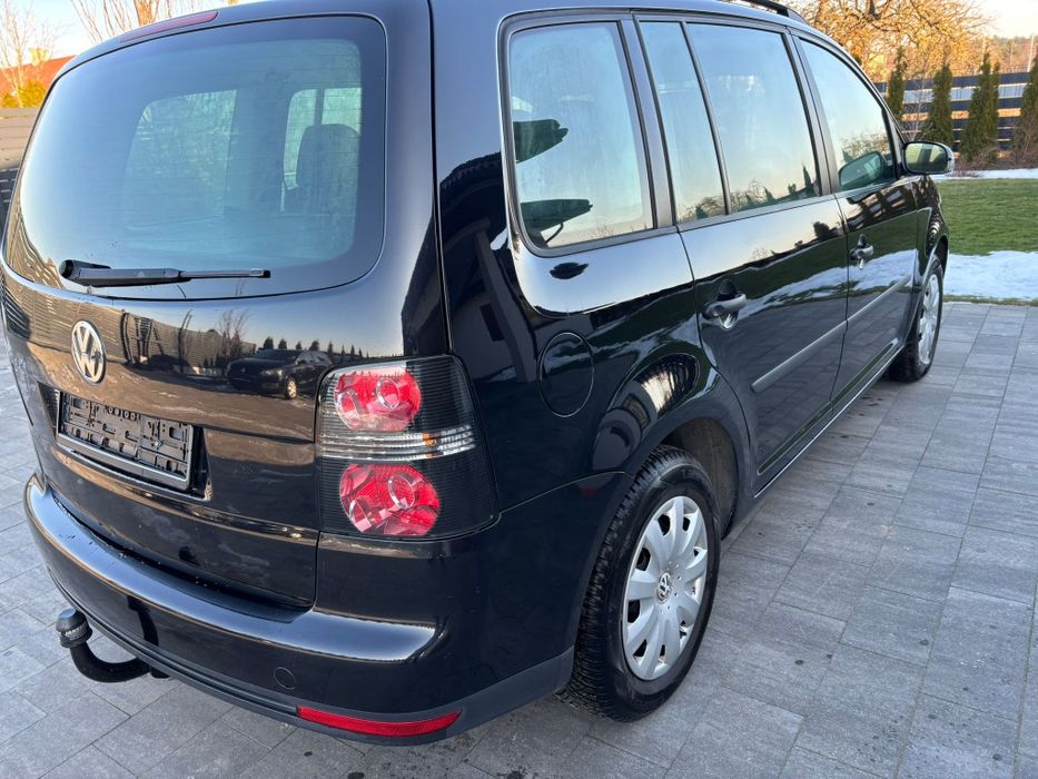 Volkswagen Touran Lift 1.6 MPI 7 osobowy
