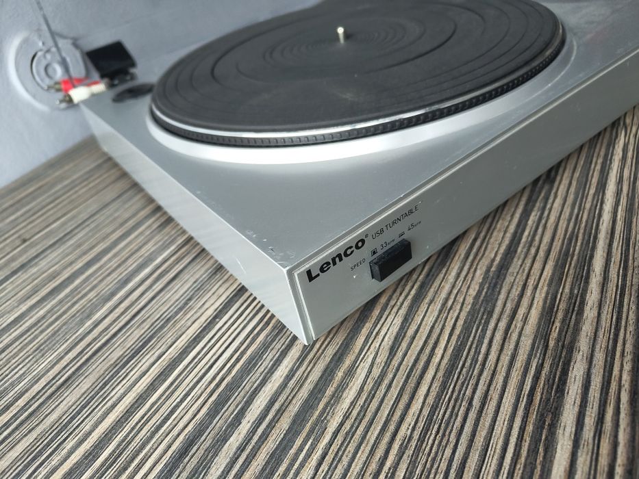 Gramofon Lenco L-3866 USB
