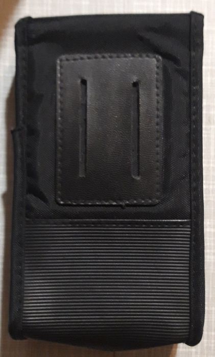 Продам недорого чехлы для фотоаппарата.  Германия.