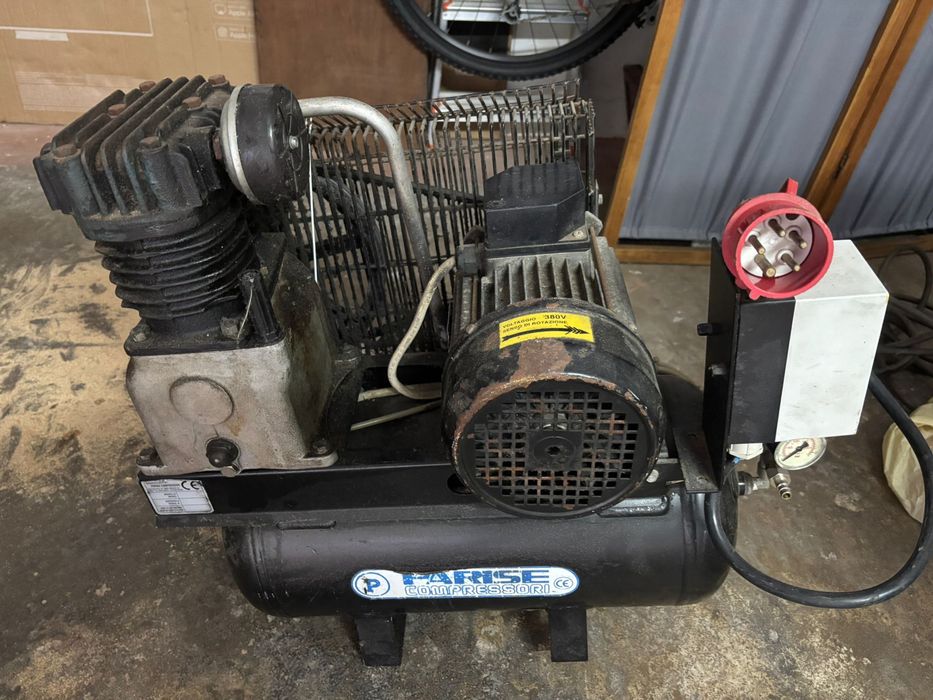 Compressor a oleo trifasico 50Lt
