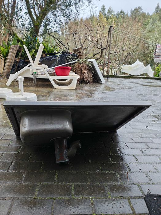 Lava loiça em Inox, com uma cuba