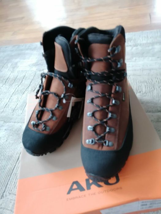 Sprzedam Buty Aku