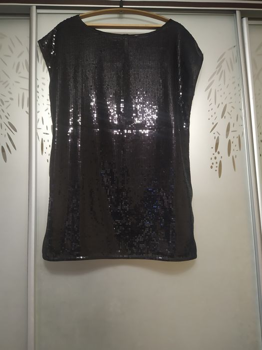 Продам короткое платье пайетки