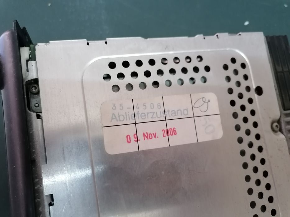 Auto-rádio original mini (R50 R53)