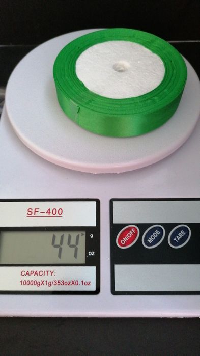 Green fabric tape roll, 2 meters.

New.

Shipping via CTT to all64730229638915122