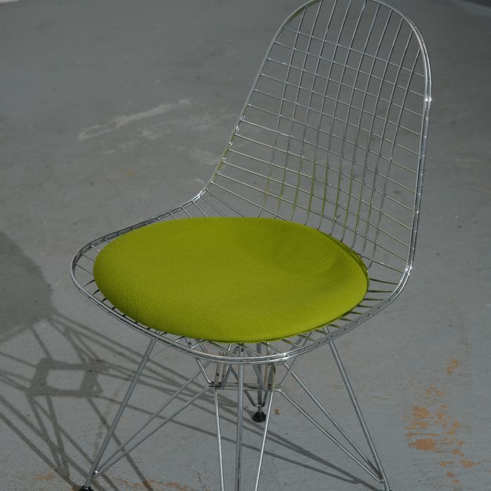 cadeiras estilo DKR Herman Miller Eames