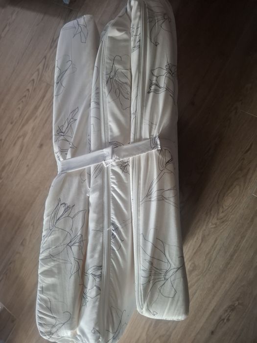 Sprzedam materac z gąbki składany