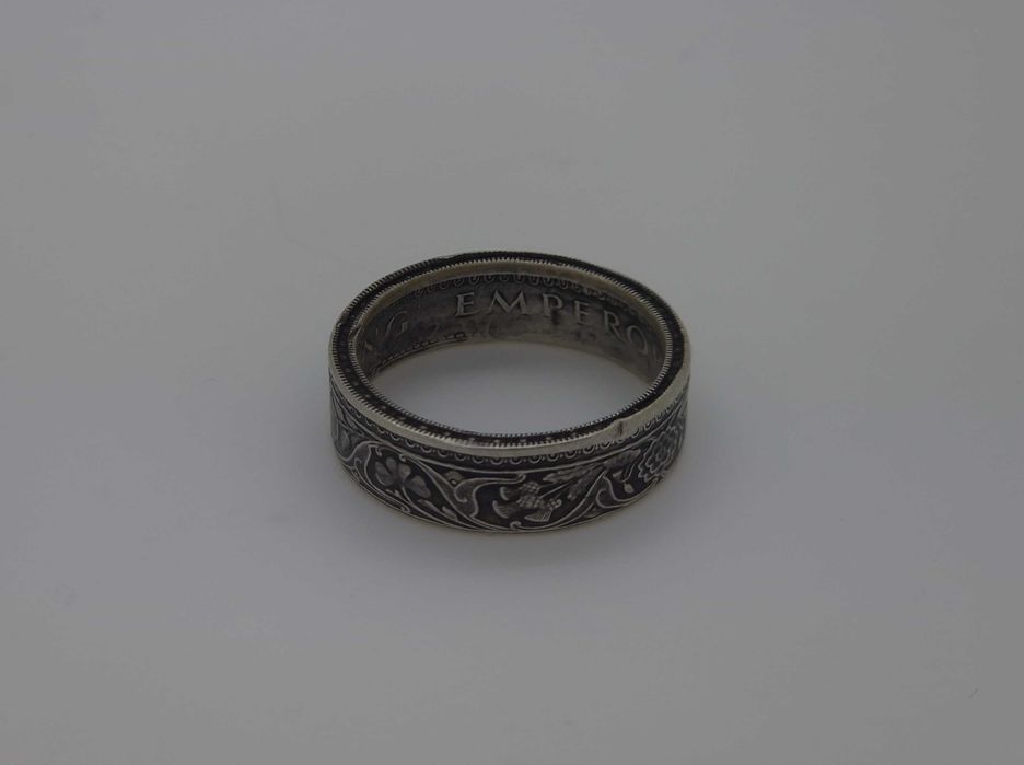 Obrączka z monety Half Rupee, coinring