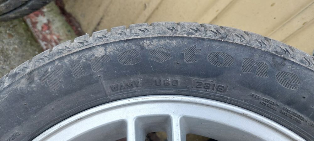 Felgi 15" 4x108, ET 52,5, otwór centrujący 63,8mm